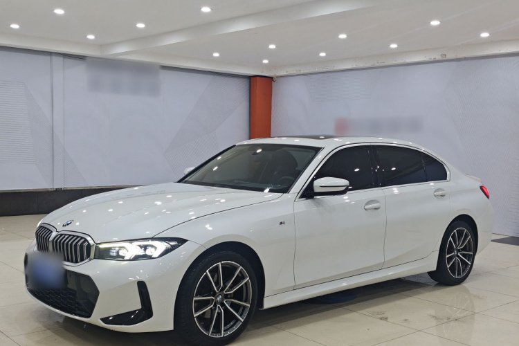 BMW 3 Series 2022 car image #2