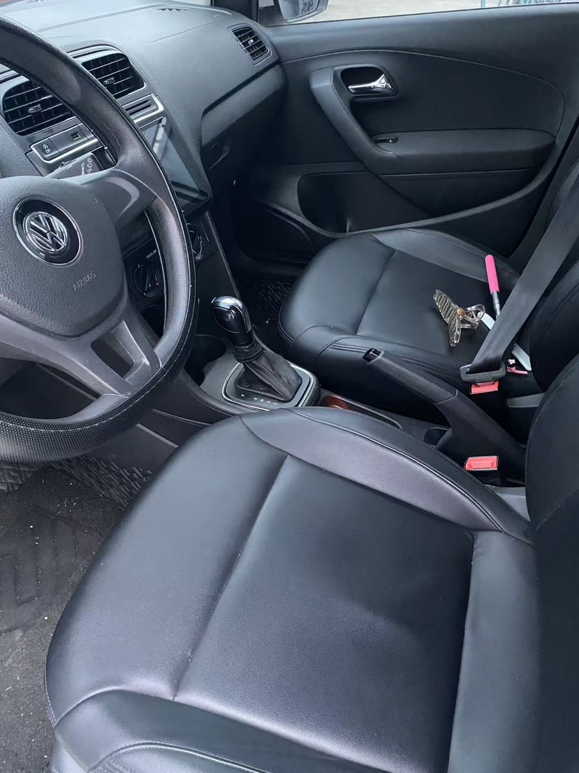 Volkswagen Polo 2018 car image #4