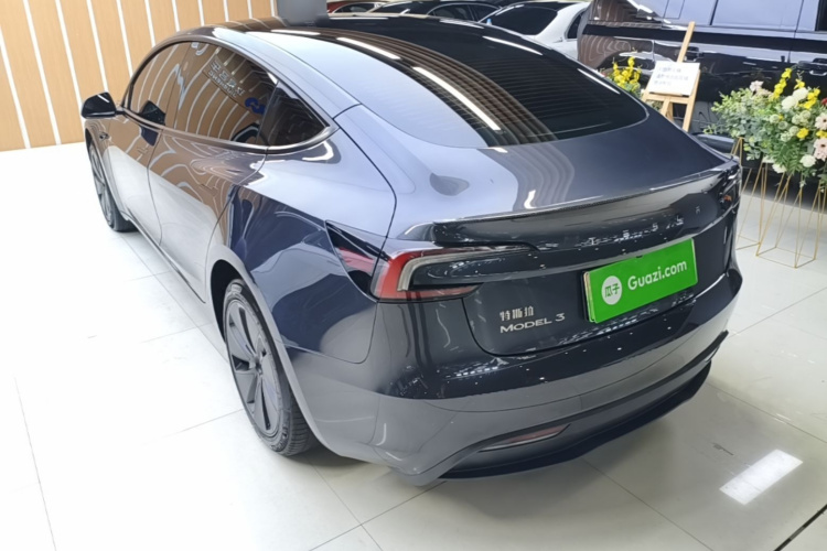 Tesla Model 3 2024 #7 Tesla Model 3 2024 immagine di auto #7