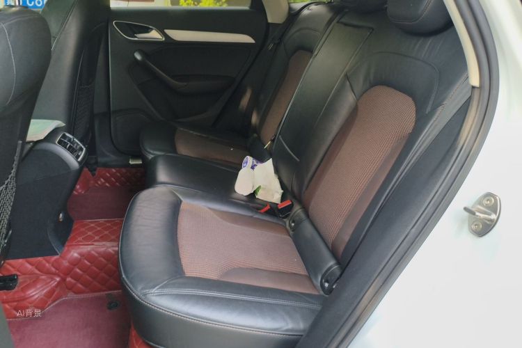 Audi Q3 2017 immagine di auto #19