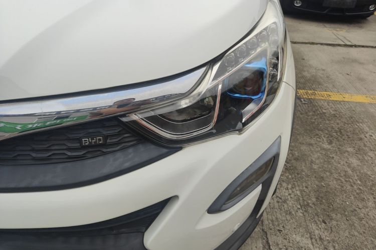 BYD Yuan 2018 #23 BYD Yuan 2018 car image #23