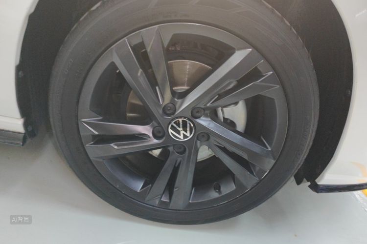 Volkswagen Golf 2022 car image #9