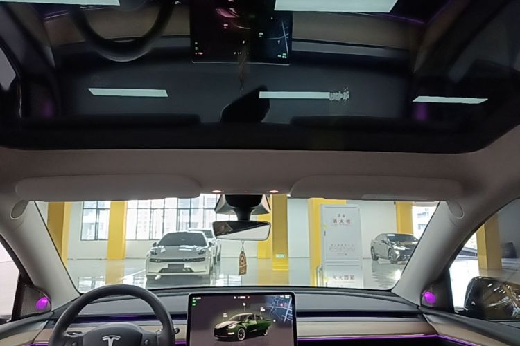 Tesla Model Y 2022 car image #20