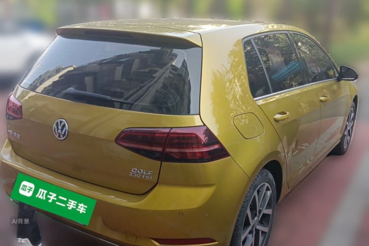 Volkswagen Golf 2018 car image #7