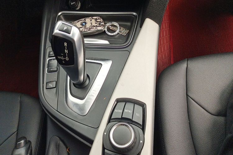 BMW 3 Series 2015 car image #14