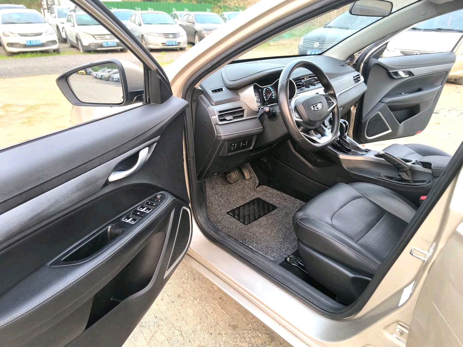 GEELY Emgrand 2021 #4 GEELY Emgrand 2021 car image #4
