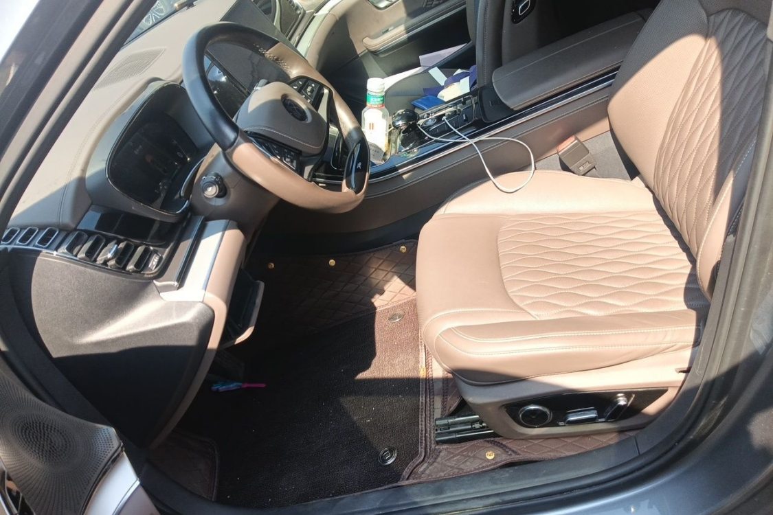 BYD Han 2024 car image #20