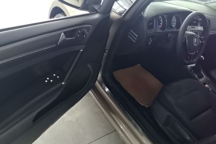 Volkswagen Golf 2017 #16 Volkswagen Golf 2017 car image #16