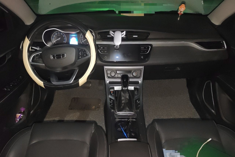 GEELY Emgrand 2019 #7 GEELY Emgrand 2019 car image #7