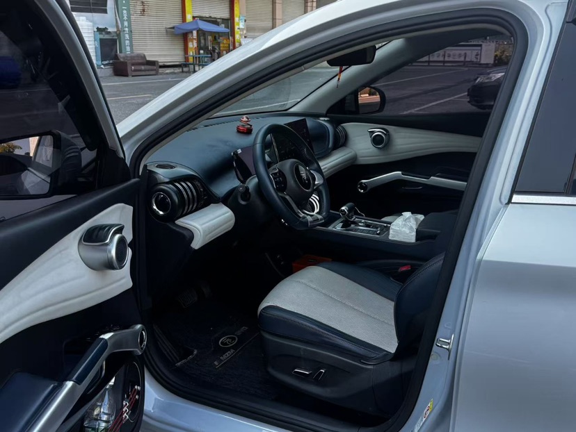 BYD Yuan Plus 2022 #7 BYD Yuan Plus 2022 car image #7