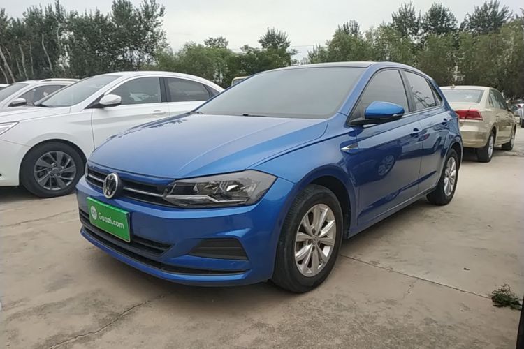Volkswagen Polo 2020 car image #2