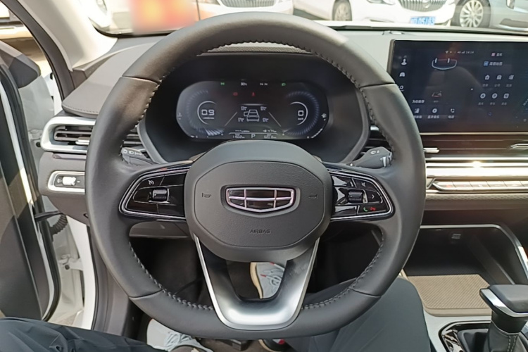 GEELY Emgrand 2023 car image #11