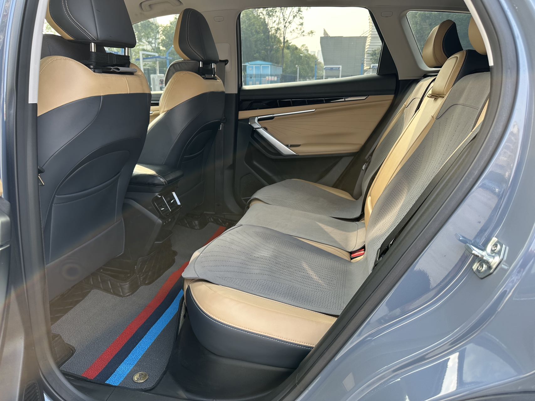GEELY Boyue L 2023 car image #6
