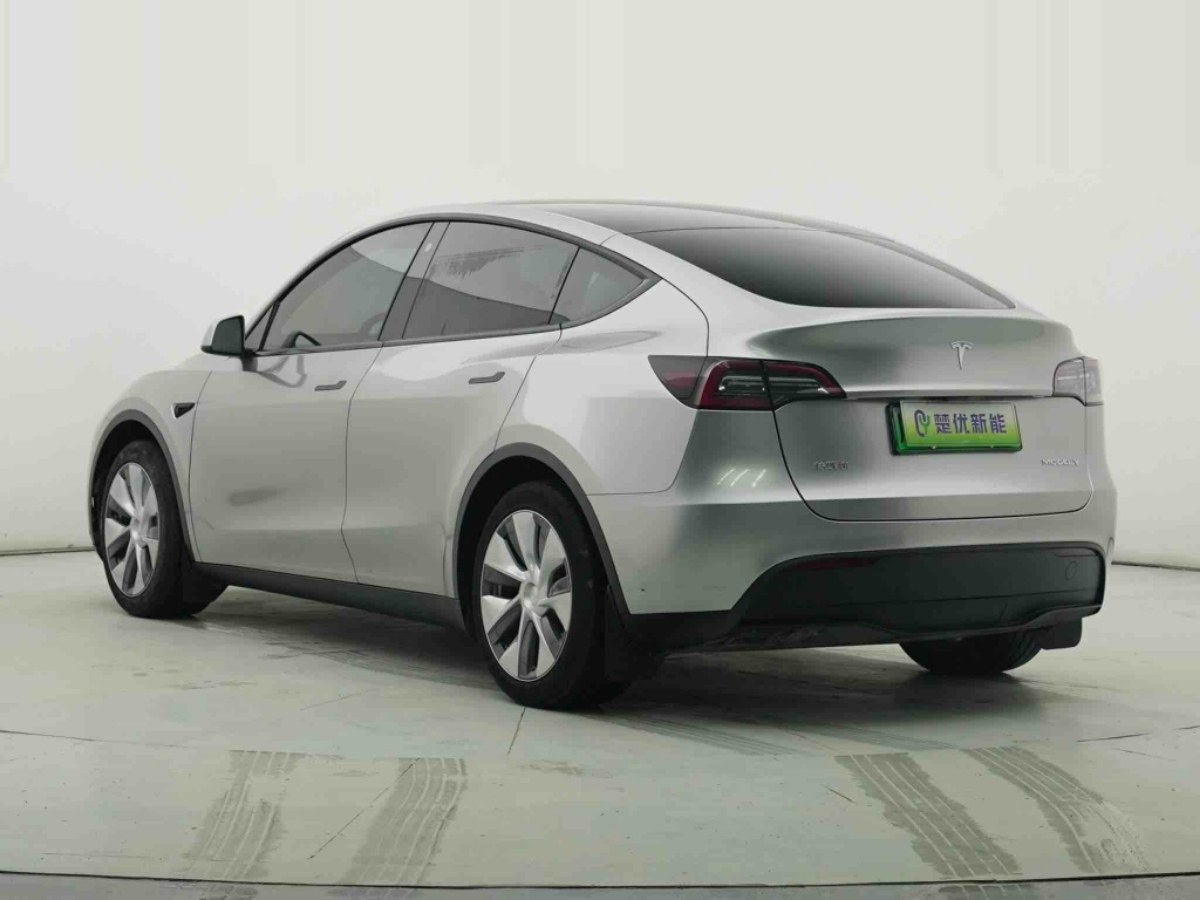 Tesla Model Y 2023 #7 Tesla Model Y 2023 car image #7