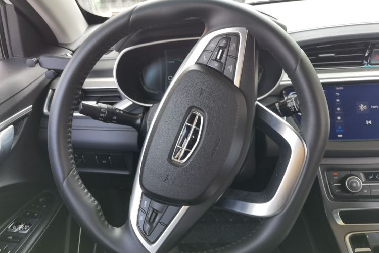 GEELY Emgrand 2020 #12 GEELY Emgrand 2020 car image #12