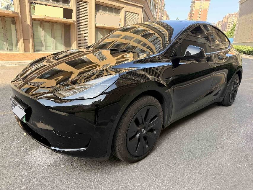 Tesla Model Y 2023 car image 