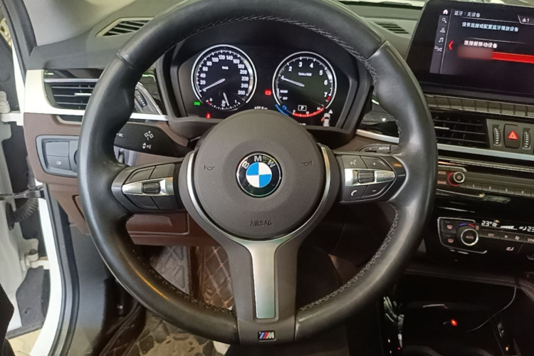 BMW X1 2020 car image #24