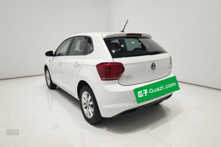 Volkswagen Polo 2019 car image #5