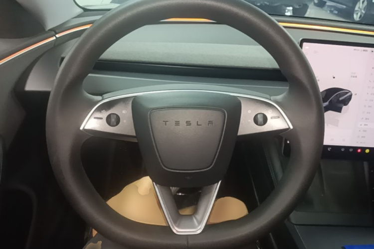 Tesla Model 3 2024 #11 Tesla Model 3 2024 car image #11