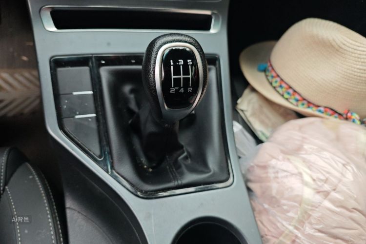 GEELY Emgrand 2020 #16 GEELY Emgrand 2020 car image #16