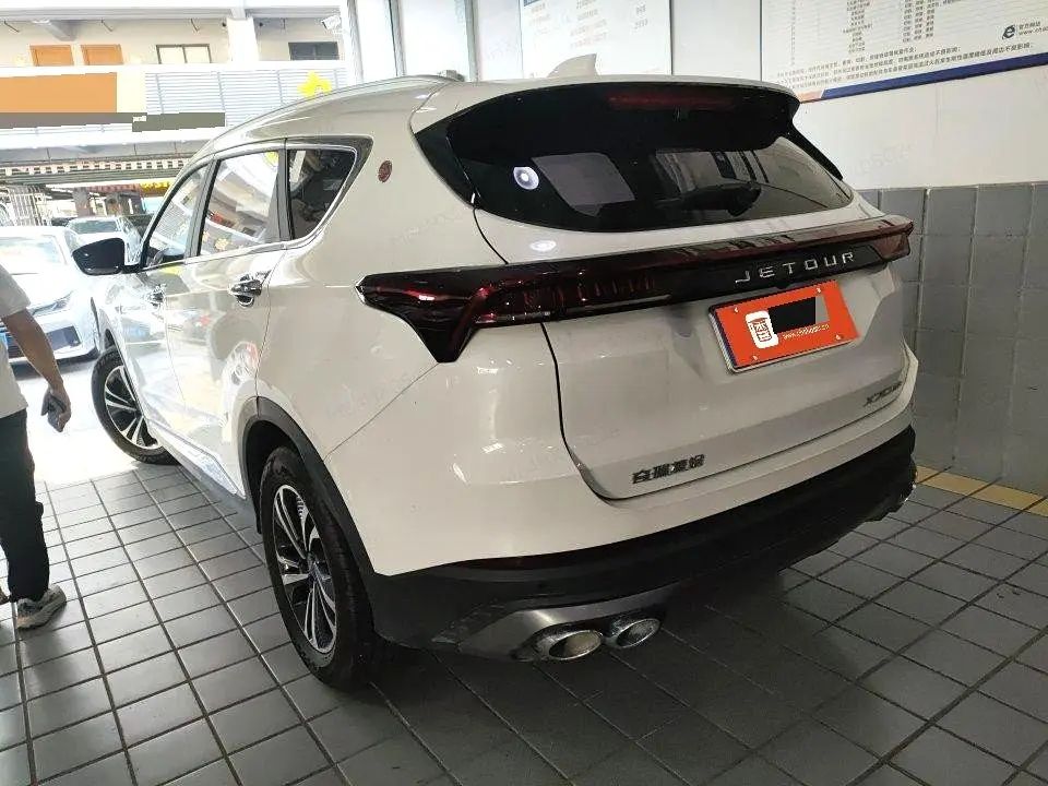 Jetour X70 PLUS 2023 immagine di auto #4