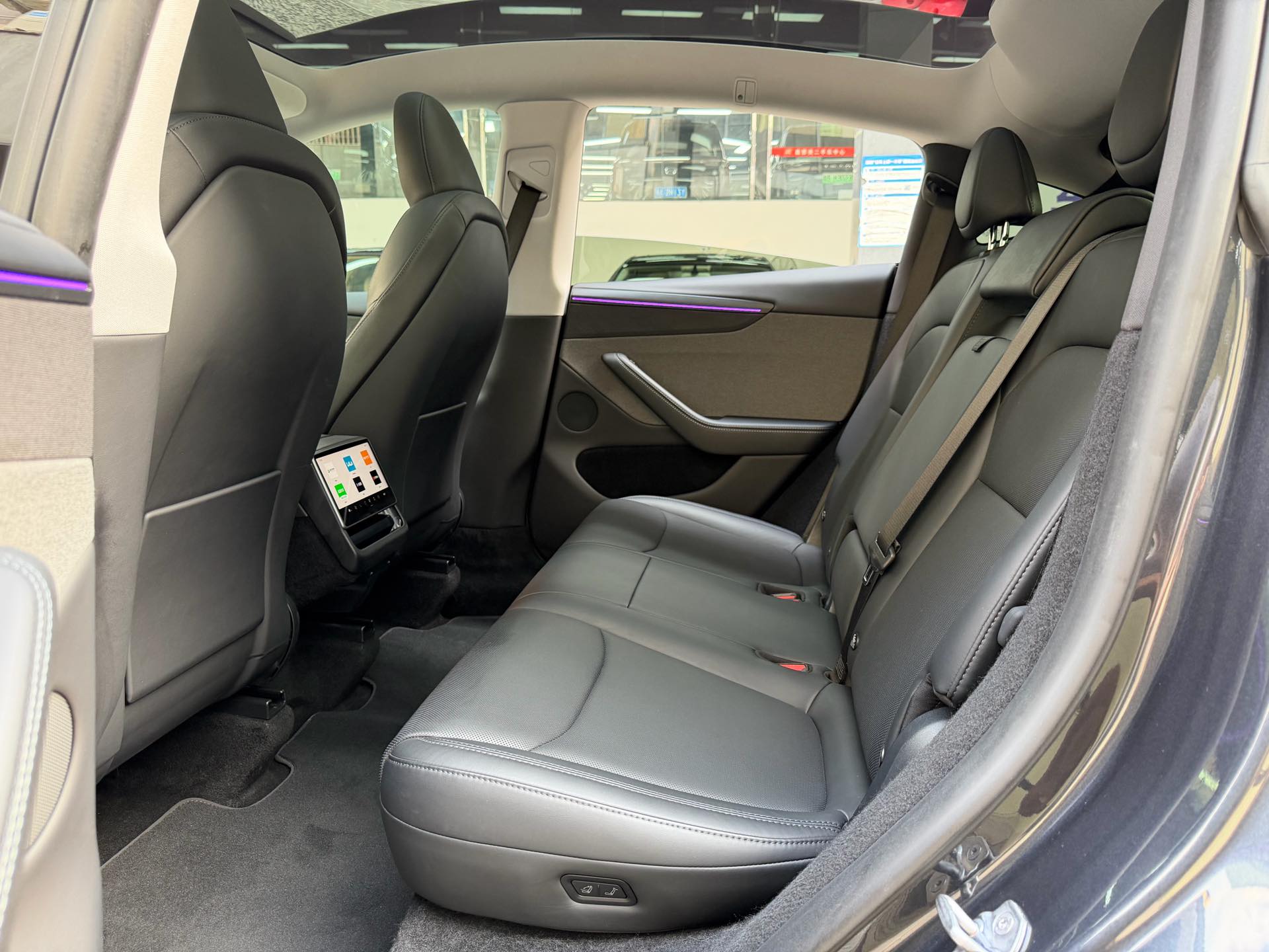 特斯拉 Model Y 2025 汽车图片 #10