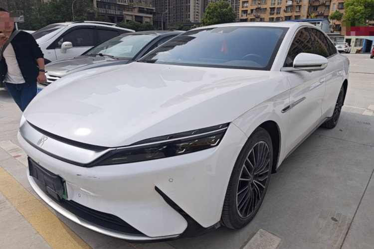 BYD Han 2002 imagen de coche #2