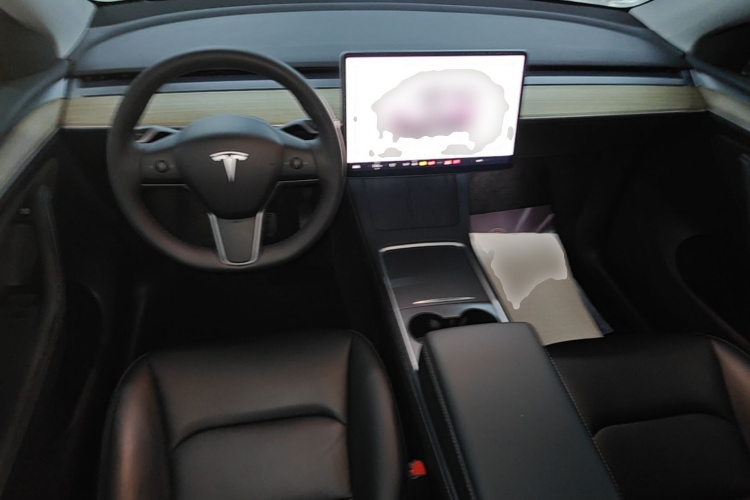 Tesla Model Y 2023 #10 Tesla Model Y 2023 car image #10