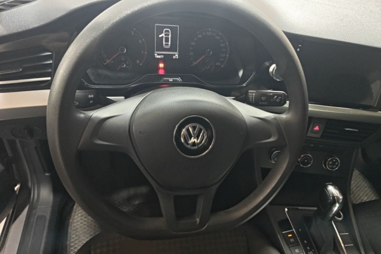 Volkswagen Bora 2019 car image #11