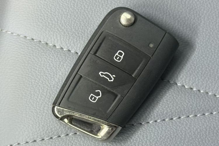 Volkswagen Lavida 2023 #9 Volkswagen Lavida 2023 car image #9