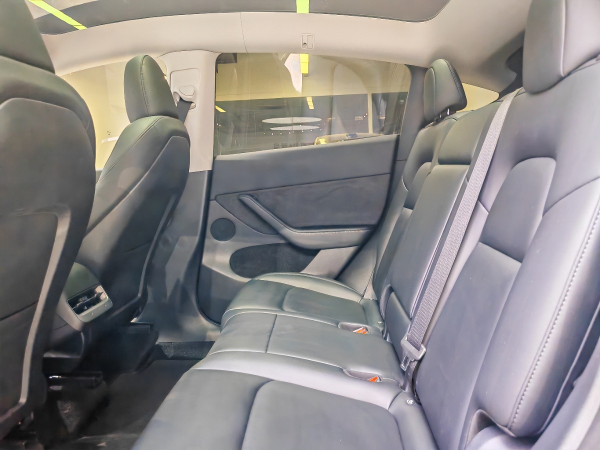 Tesla Model Y 2024 car image #5
