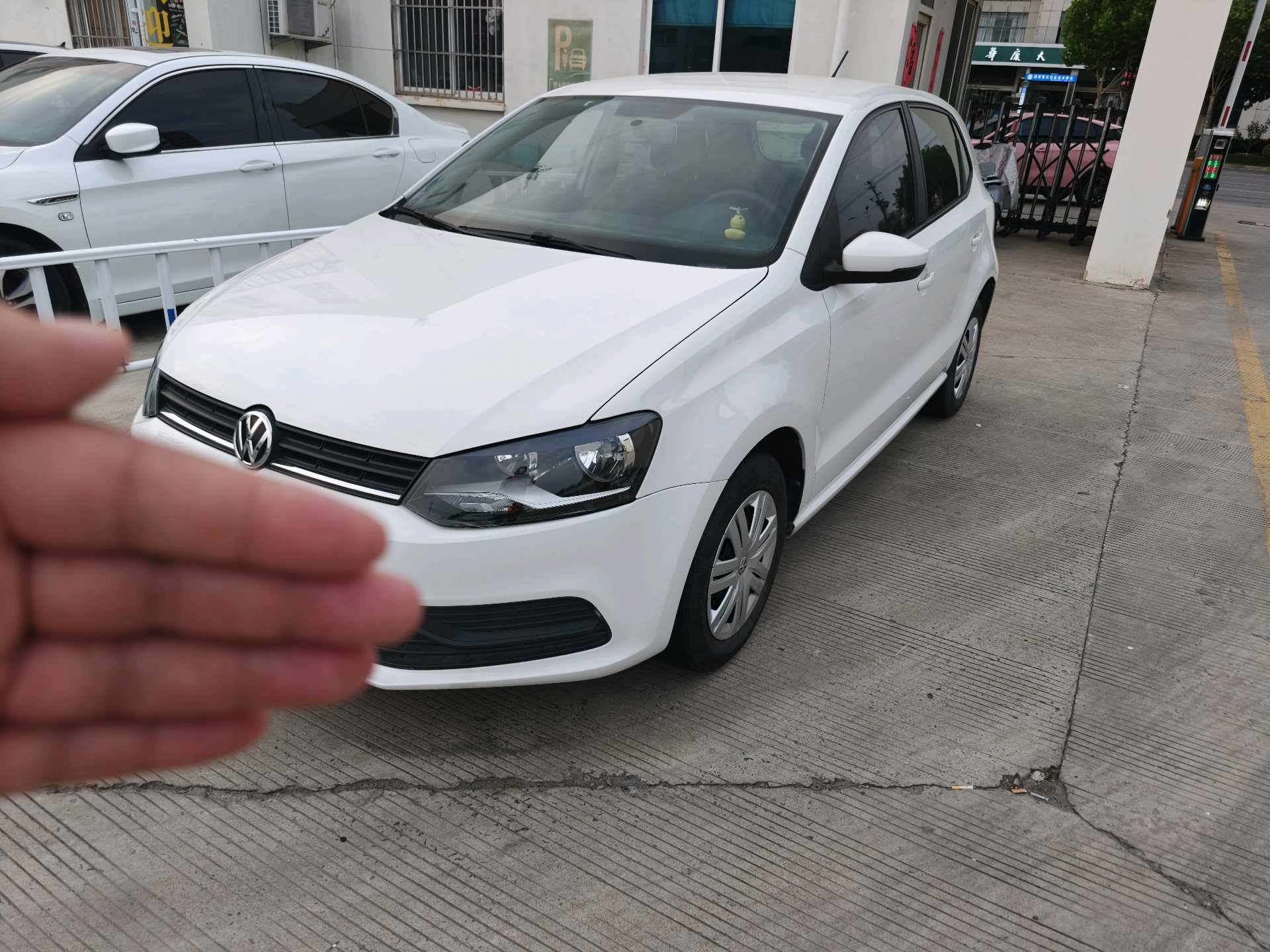 Volkswagen Polo 2018 Volkswagen Polo 2018 car image