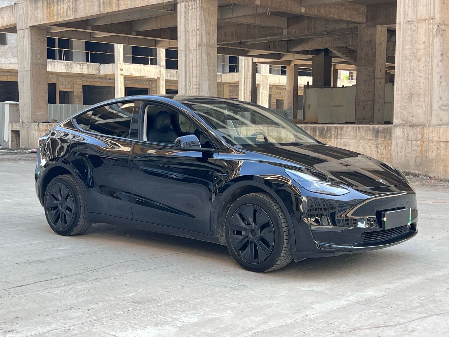 Tesla Model Y 2024 car image #3
