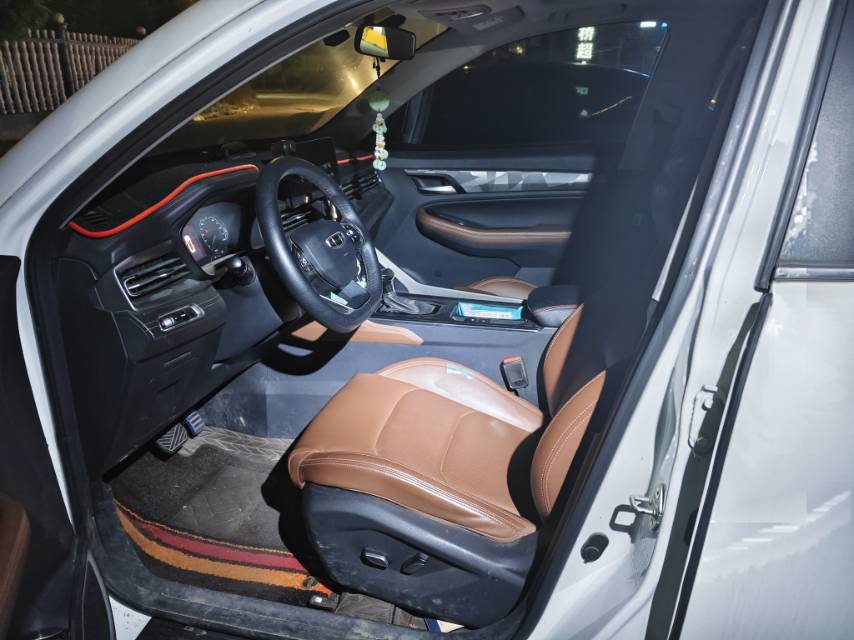 GEELY Vision X6 2022 car image #3