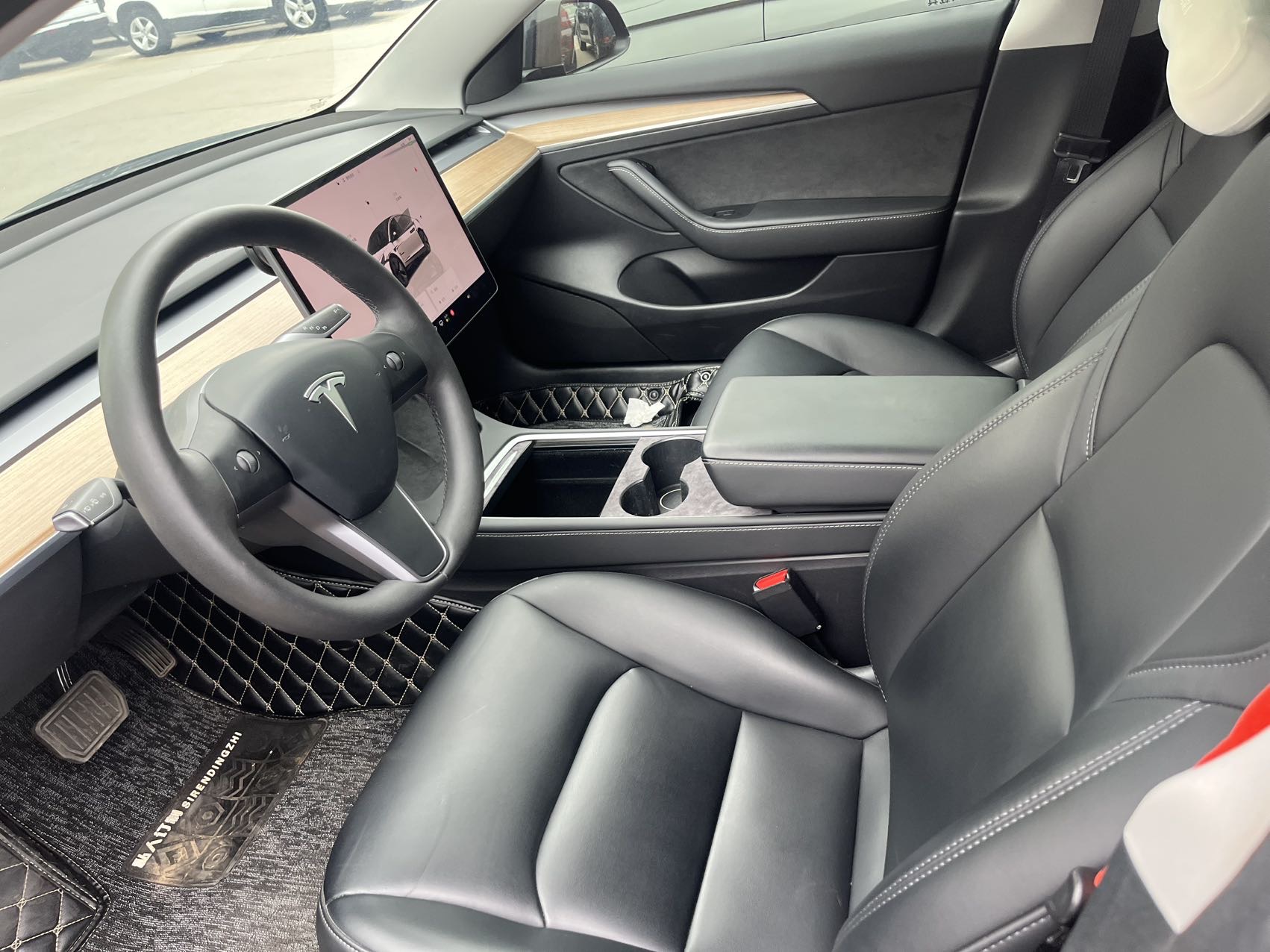 Tesla Model 3 2023 #4 Tesla Model 3 2023 car image #4