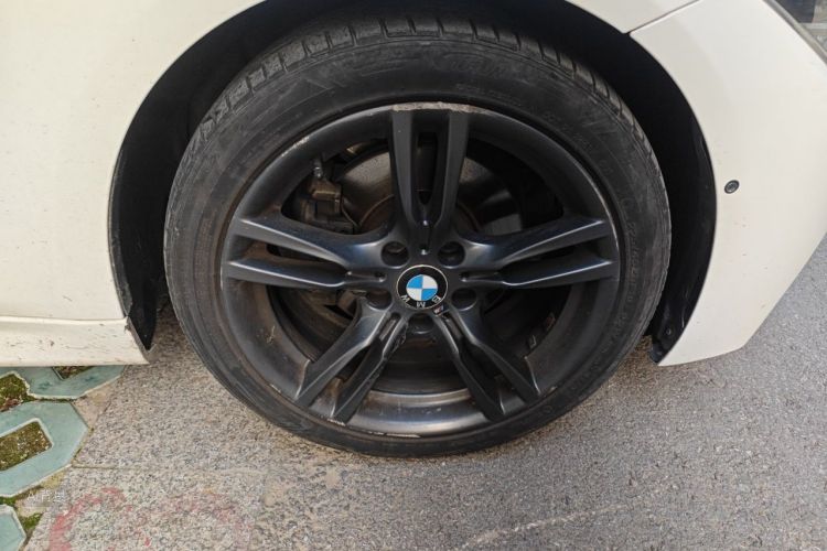 BMW 3 Series 2018 #9 BMW 3 Series 2018 car image #9