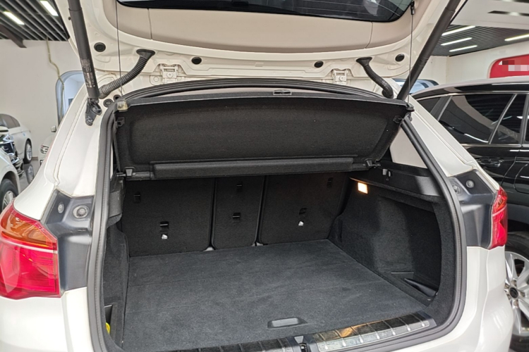 BMW X1 2019 #19 BMW X1 2019 immagine di auto #19