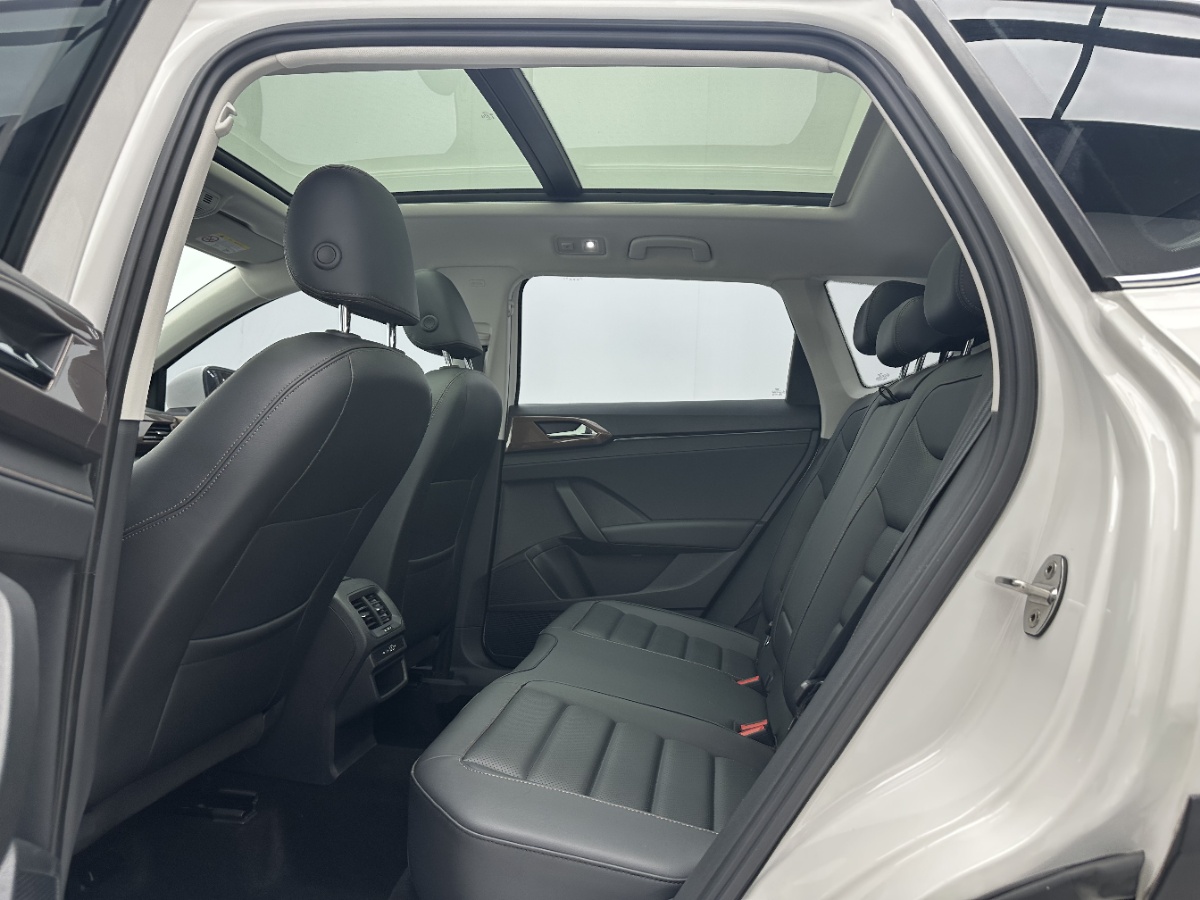 Volkswagen Tharu 2022 #6 Volkswagen Tharu 2022 car image #6