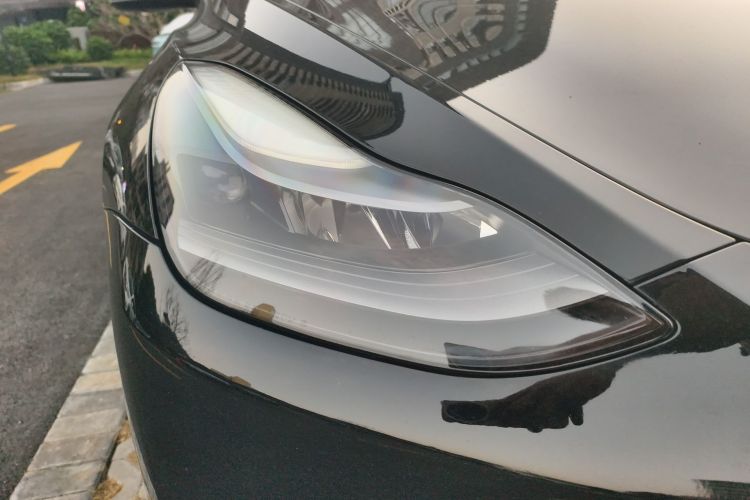 Tesla Model Y 2021 car image #5