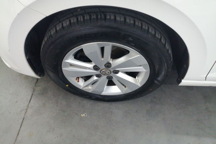 Volkswagen Polo 2020 صورة سيارة #9