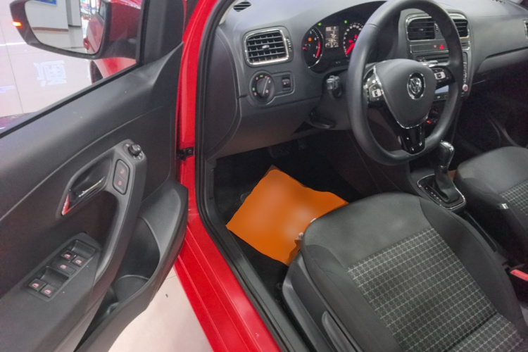 Volkswagen Polo 2017 #16 Volkswagen Polo 2017 car image #16