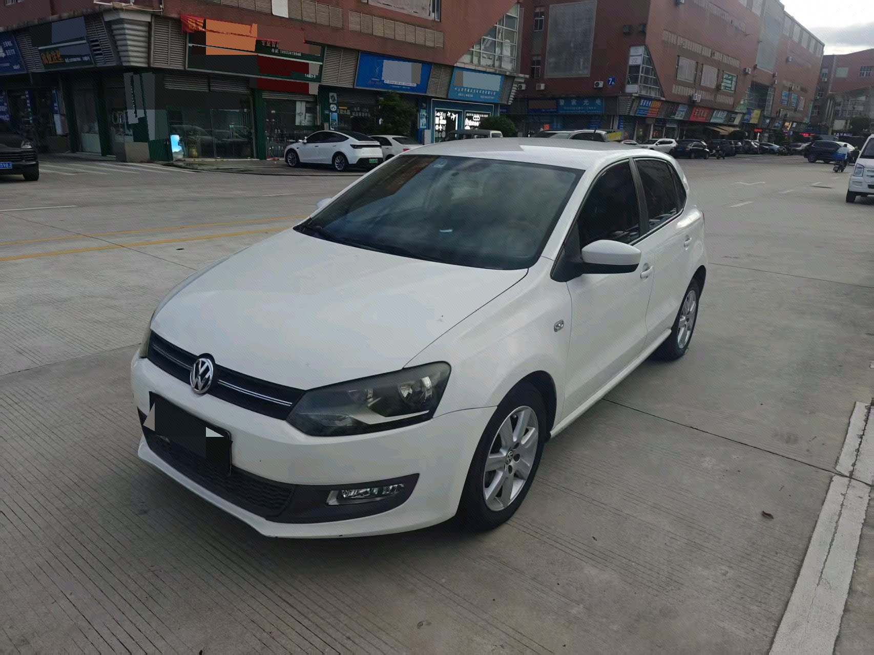 Volkswagen Polo 2014 car image 