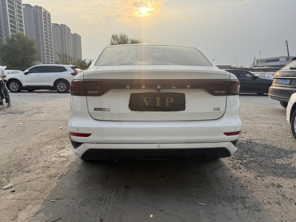 GEELY Emgrand 2022 immagine di auto #5