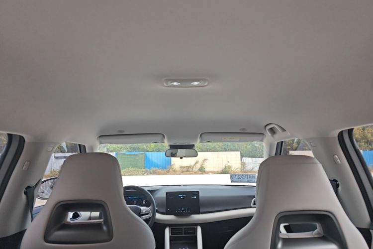 BYD YuanUP 2024 #18 BYD YuanUP 2024 immagine di auto #18
