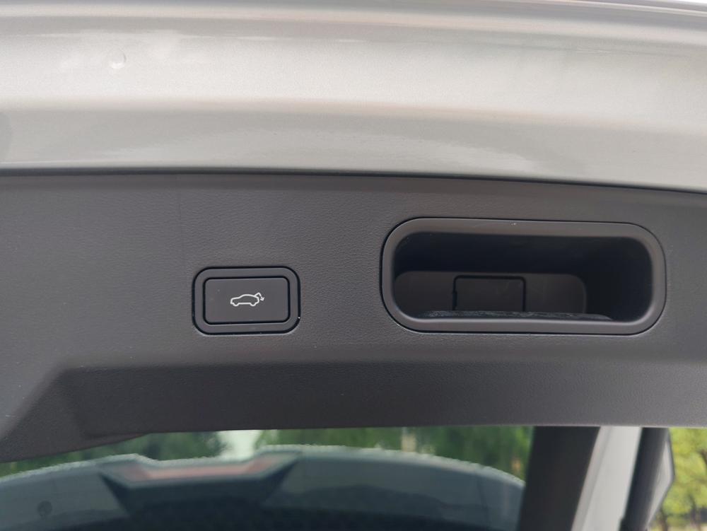 GEELY Boyue L 2023 #12 GEELY Boyue L 2023 car image #12