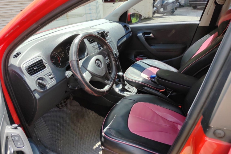 Volkswagen Polo 2016 #18 Volkswagen Polo 2016 car image #18