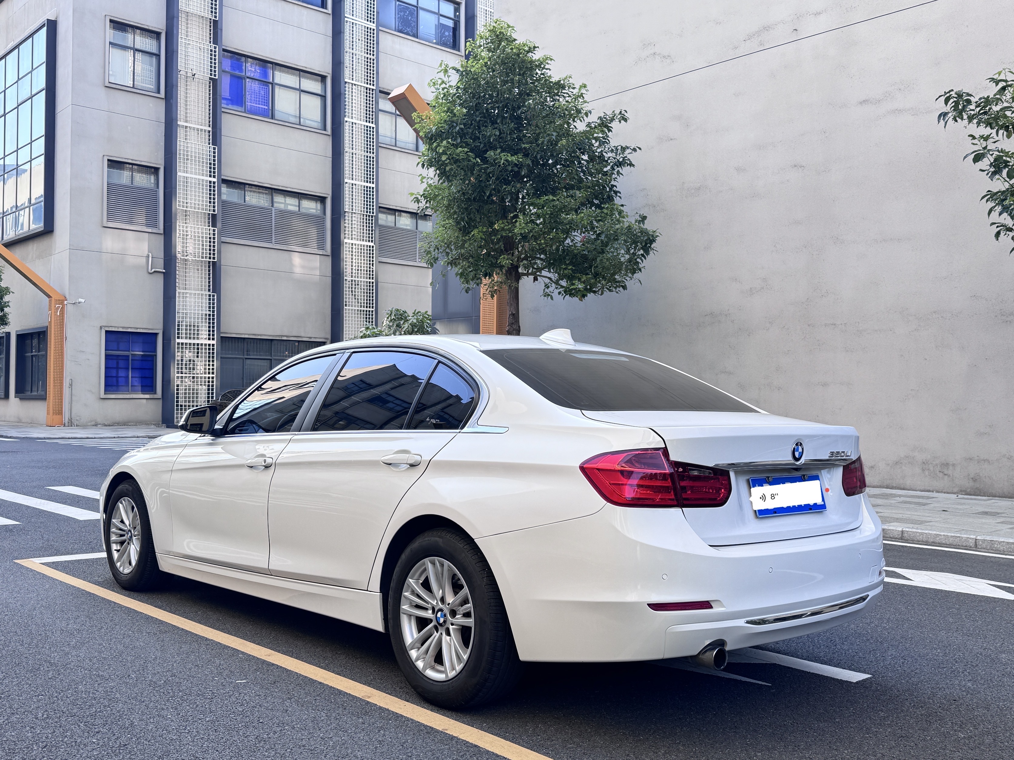 BMW 3 Series 2015 car image #9