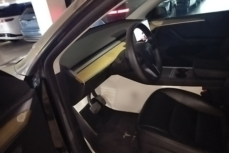 Tesla Model Y 2023 #16 Tesla Model Y 2023 immagine di auto #16