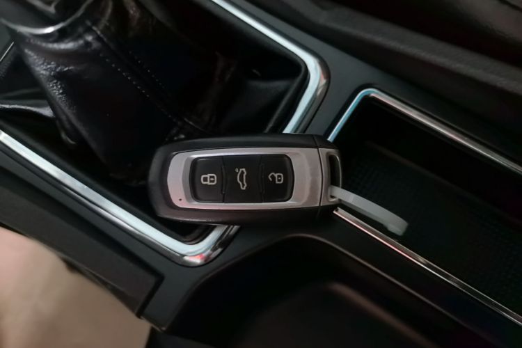 GEELY Emgrand 2017 #9 GEELY Emgrand 2017 car image #9