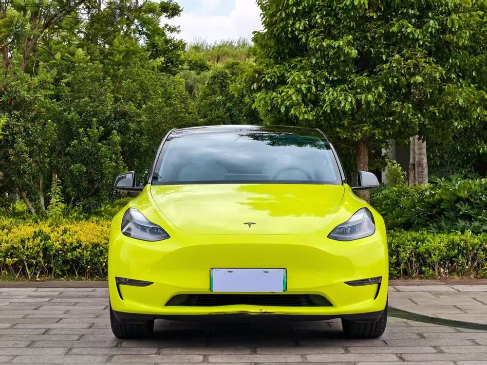 Tesla Model Y 2024 car image #2